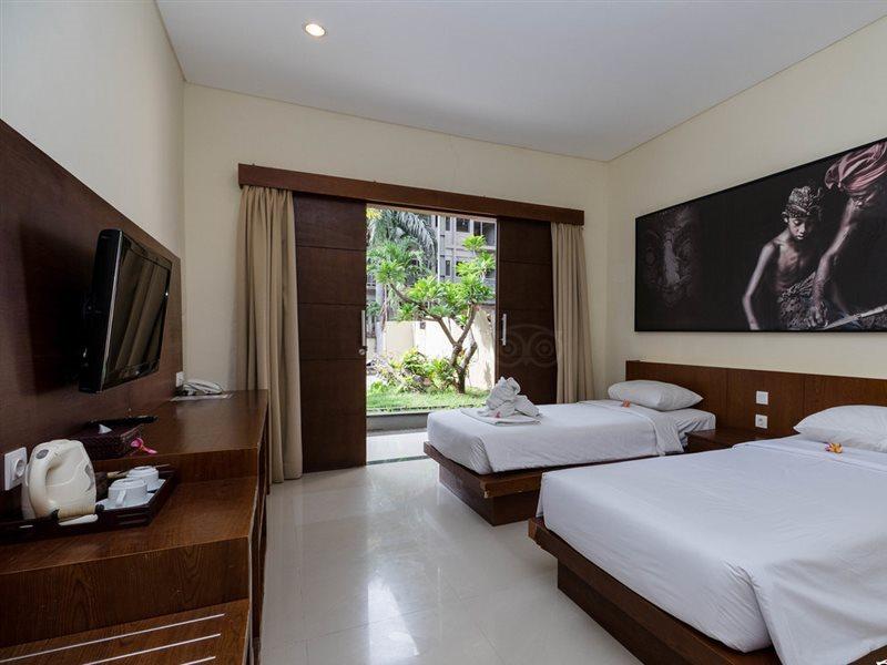 New Garden View Resort Legian Exteriör bild