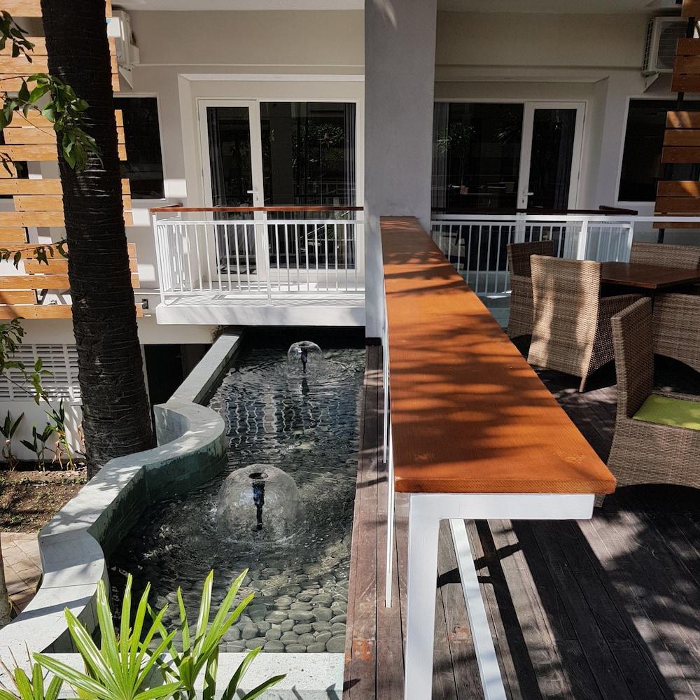 New Garden View Resort Legian Exteriör bild