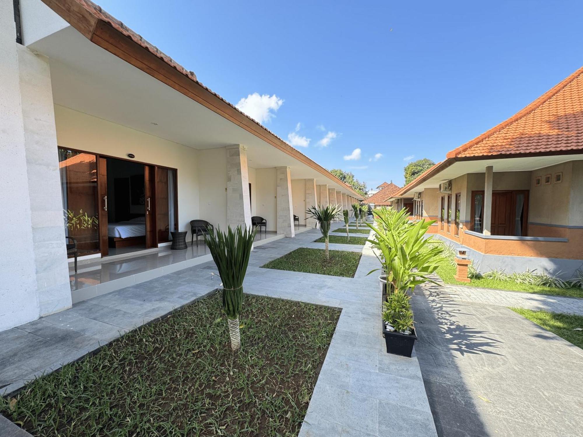 New Garden View Resort Legian Exteriör bild