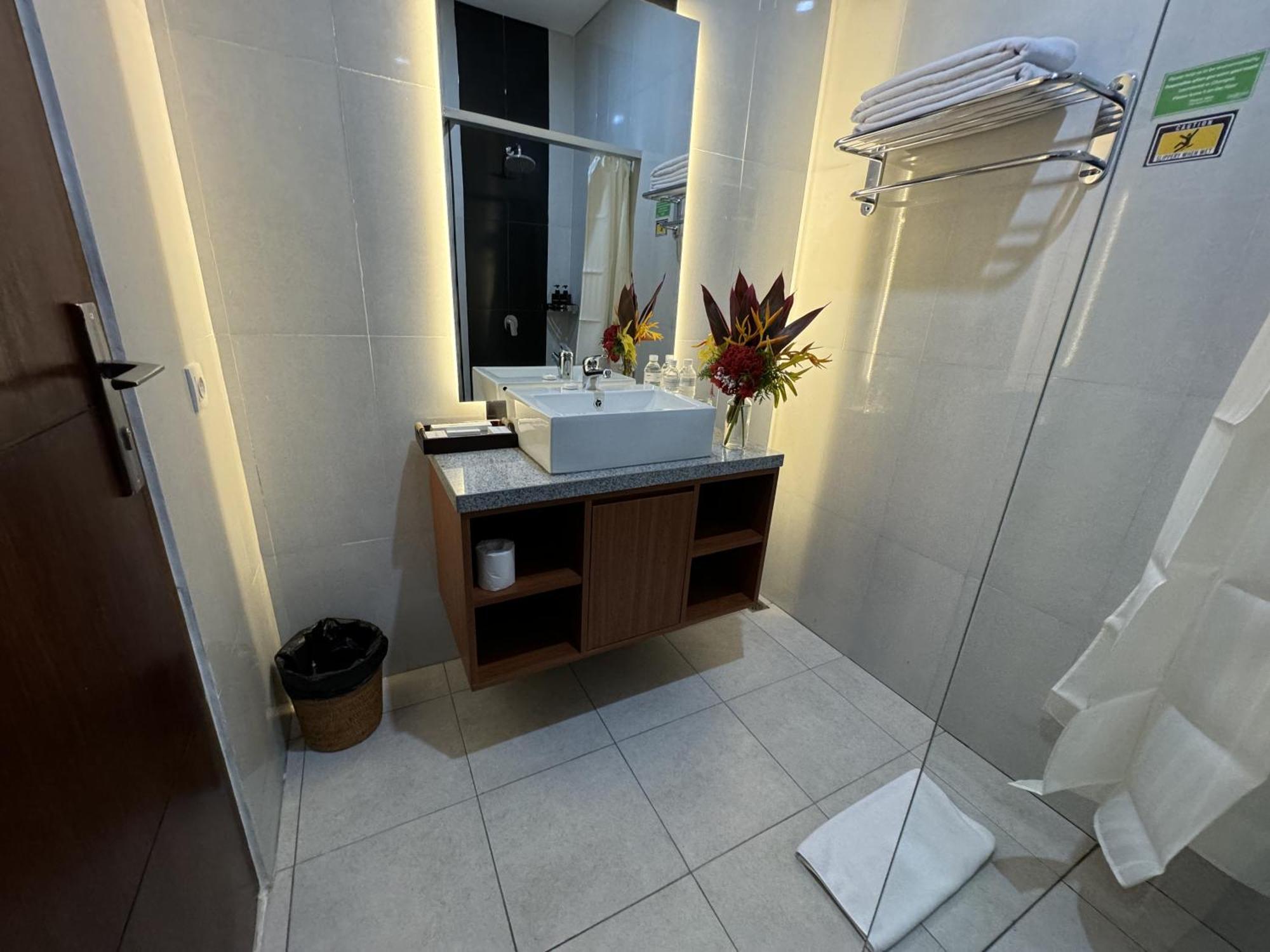 New Garden View Resort Legian Exteriör bild