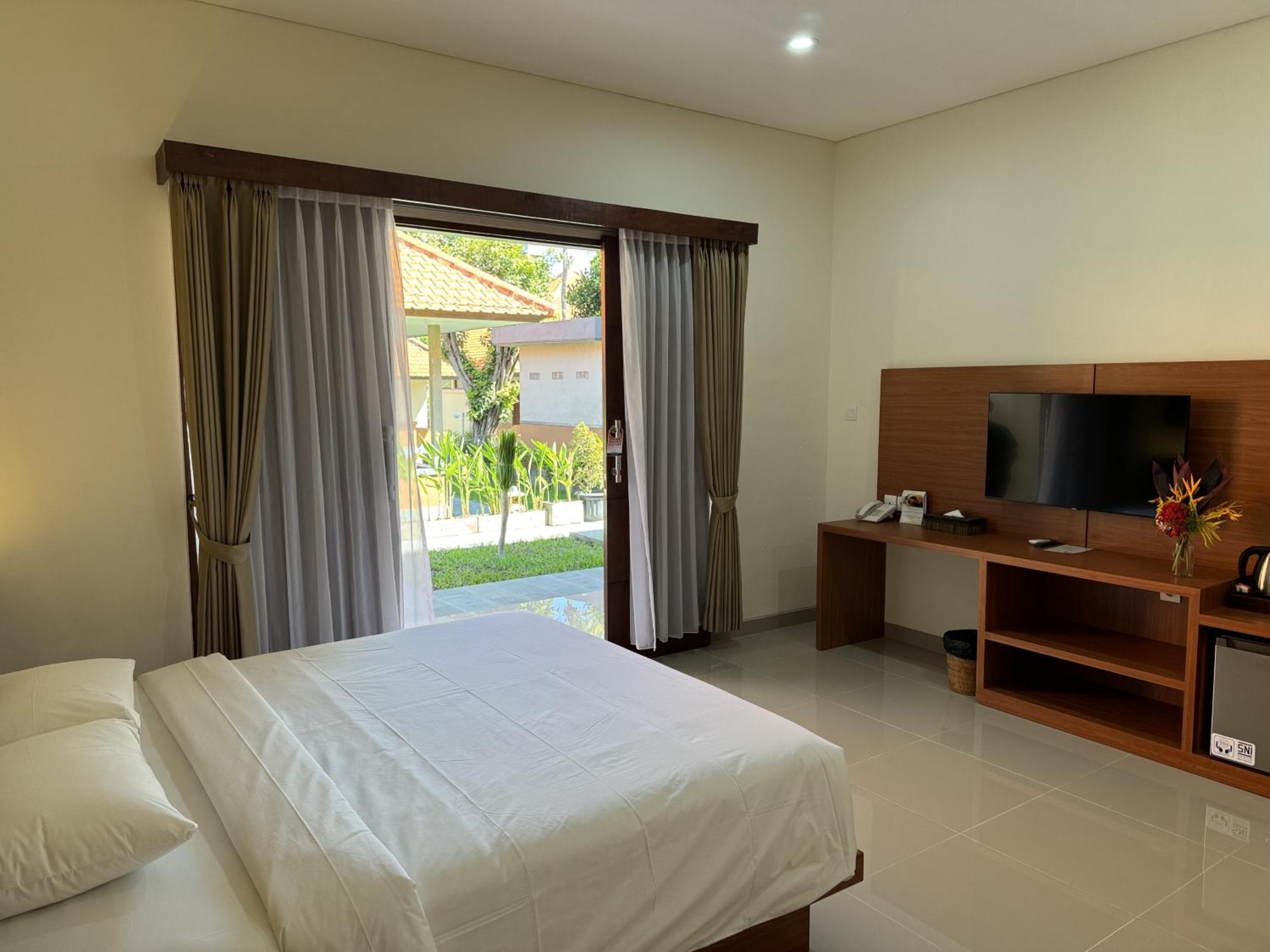 New Garden View Resort Legian Exteriör bild