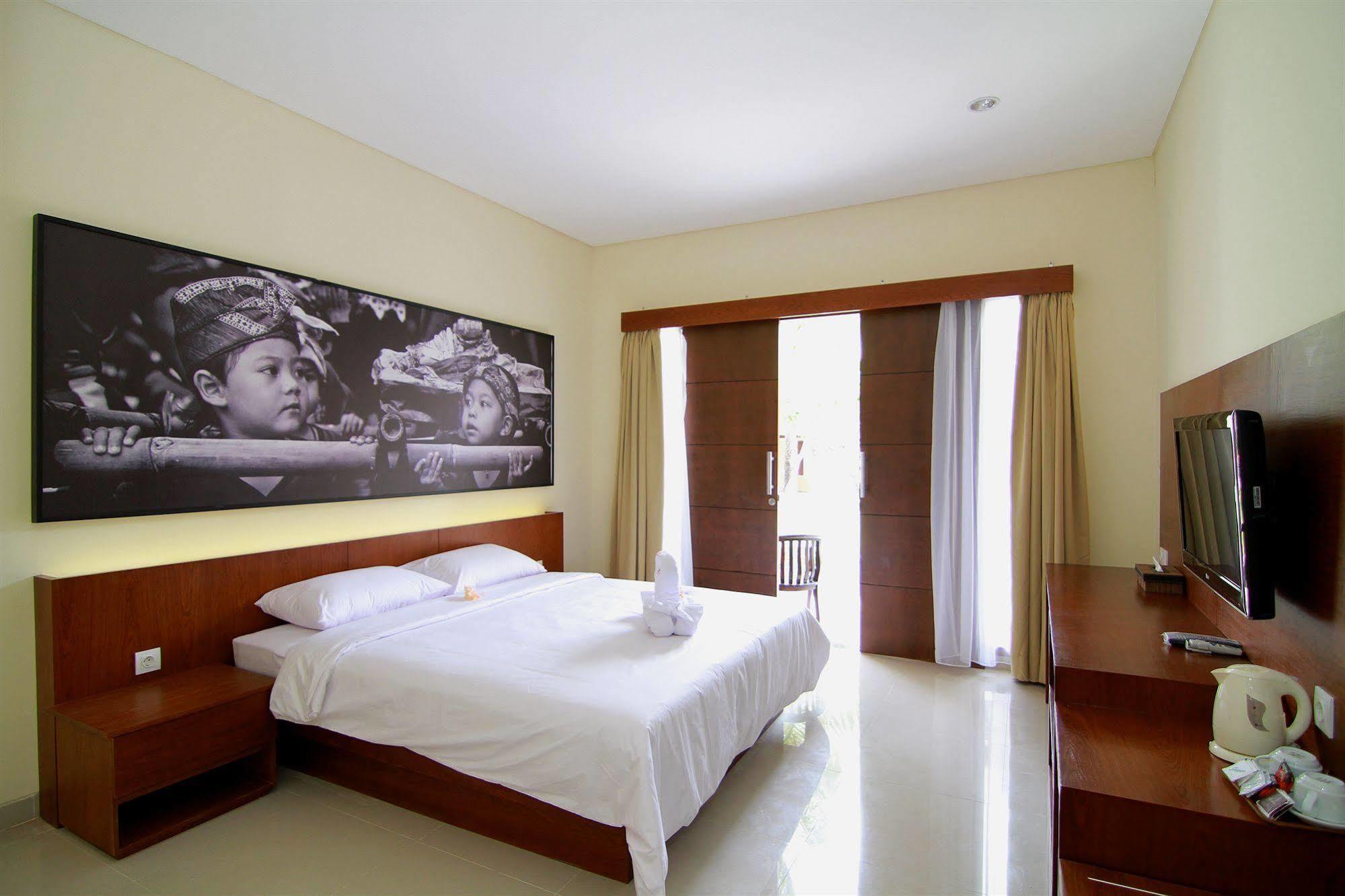 New Garden View Resort Legian Exteriör bild